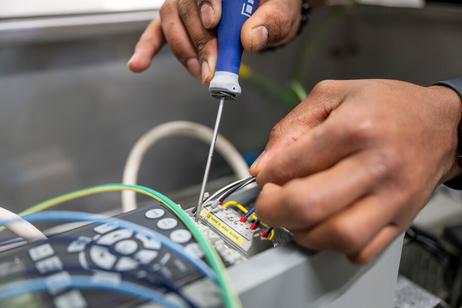 Eerste monteur mechantronica elektro 2