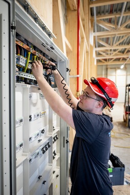 Technicus elektrotechnische installaties in de gebouwde omgeving
