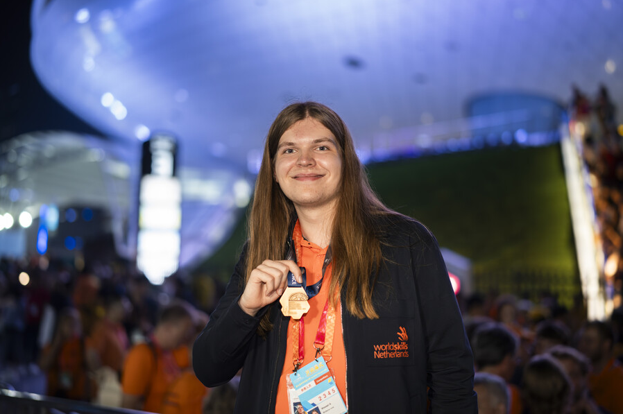 ROC van Twente viert wereldsucces tijdens World Skills Shanghai 2026 4 5