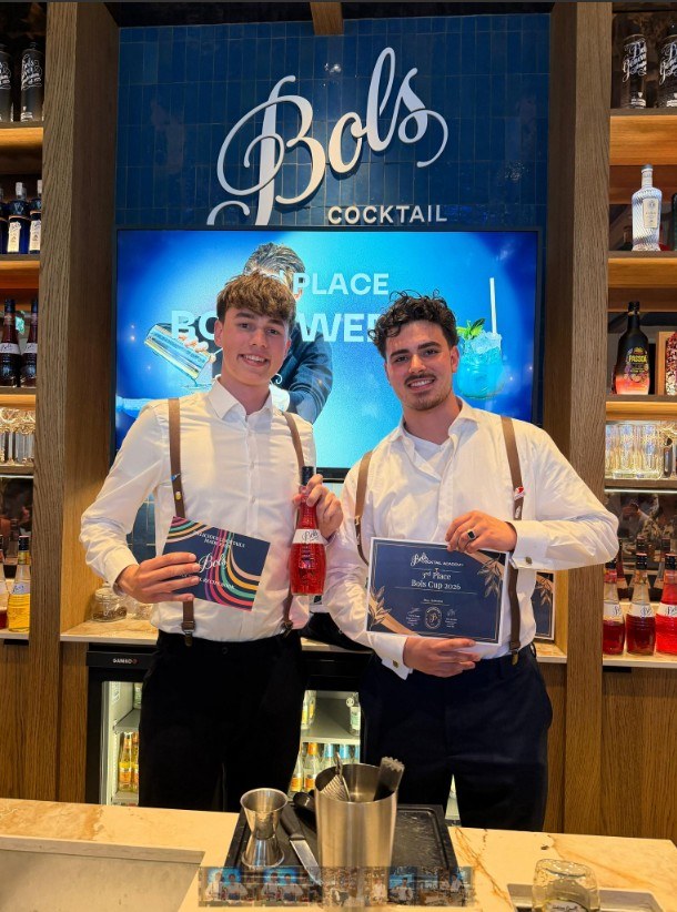 Studenten ROC van Twente winnen Bronzen Medaille op landelijke Bols Cup Finals 2026 4