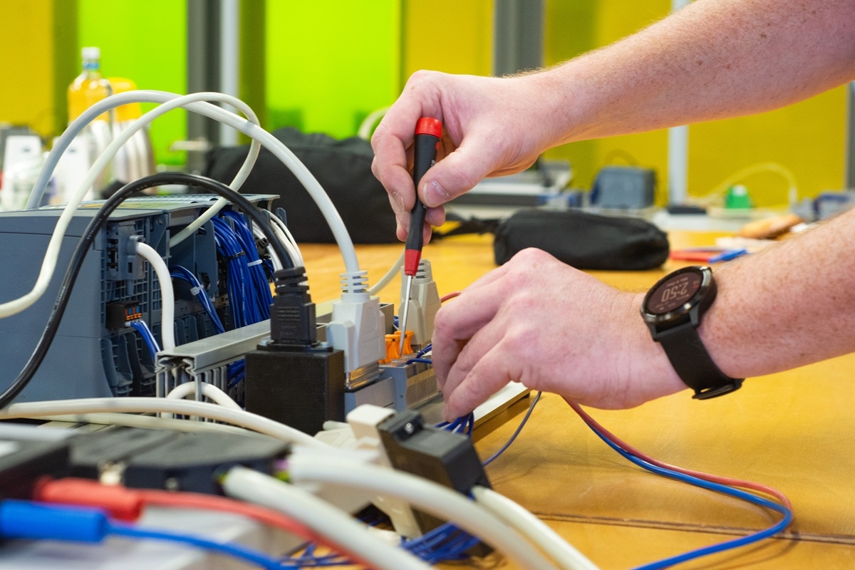 NS Elektrotechniek Mechatronica